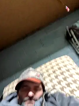 scottyir1585 online show from February 7, 2026, 4:48 pm