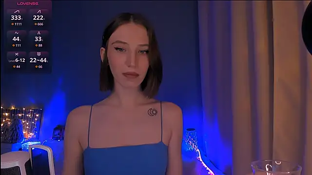 ellaamber online show from January 11, 2025, 1:16 am