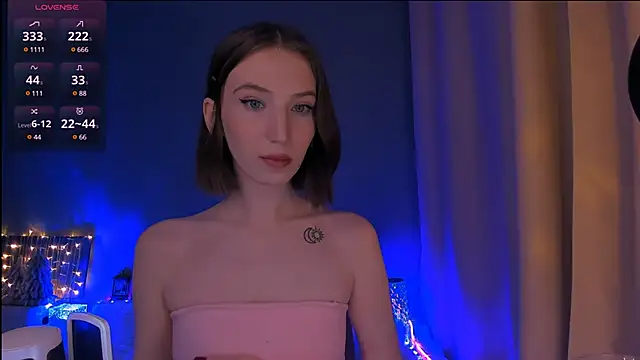 ellaamber online show from January 9, 2025, 10:20 pm