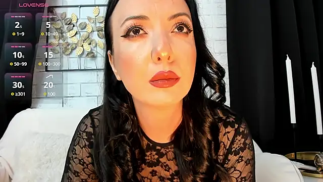 Aaliyah-Divine11 online show from January 26, 2025, 8:45 pm