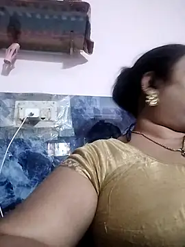 Kiyara7 online show from February 24, 2025, 4:47 pm