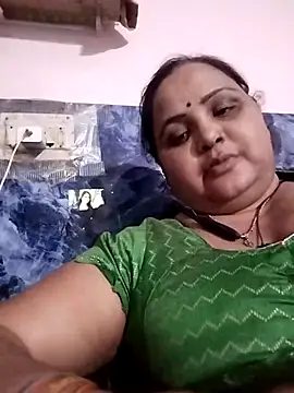 Kiyara7 online show from February 26, 2025, 5:10 pm