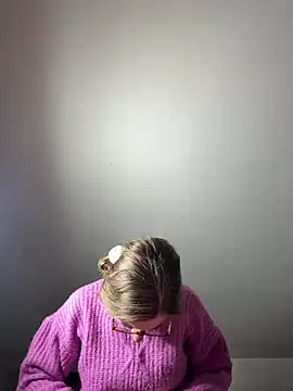 ur pleasure  online show from January 25, 2025, 9:35 pm