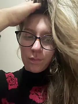 ur pleasure  online show from February 4, 2025, 7:11 pm