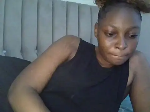 Snapshot of Midnight_Clique_ chatting on November 15, 2025, 1:59 pm Midnight Clique online show from November 15, 2025, 1:59 pm