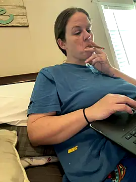 velvetta  online show from September 14, 2025, 7:47 pm