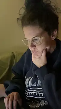 velvetta  online show from November 4, 2025, 6:50 am