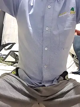 josehot151515 online show from September 25, 2025, 2:23 pm