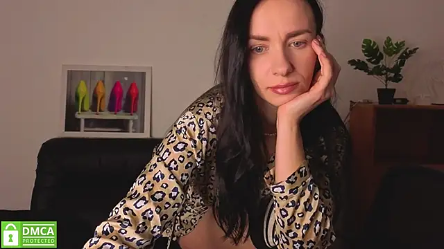 annakillianox online show from December 14, 2025, 8:09 am