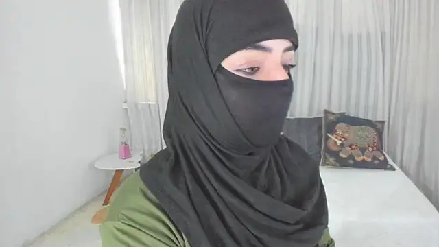 Snapshot of Uzra_hayed chatting on May 29, 2026, 2:45 pm Uzra hayed online show from May 29, 2026, 2:45 pm