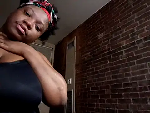 Snapshot of Naughtiestunicorn44 chatting on March 2, 2025, 2:30 am Naughtiestunicorn44 online show from March 2, 2025, 2:30 am