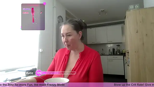 Snapshot of MilfGina chatting on November 6, 2025, 8:51 am MilfGina online show from November 6, 2025, 8:51 am