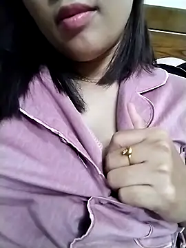 Lady-big91 online show from November 6, 2025, 10:19 am