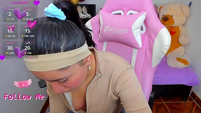 karla cute01 online show from October 14, 2025, 5:30 am