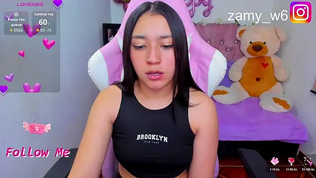 karla cute01 online show from November 23, 2025, 5:17 am