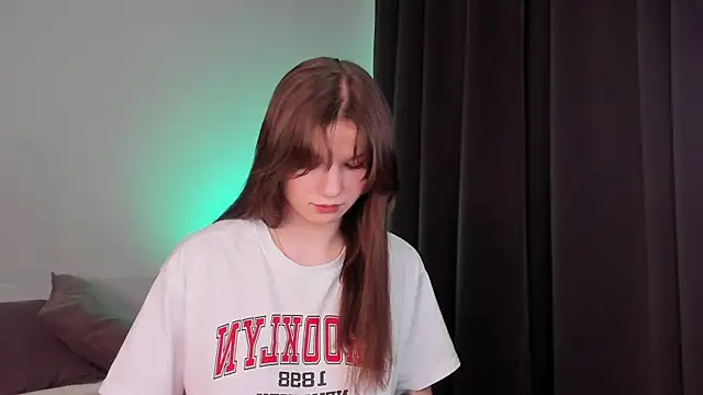 hey tyanka online show from February 13, 2025, 1:19 am