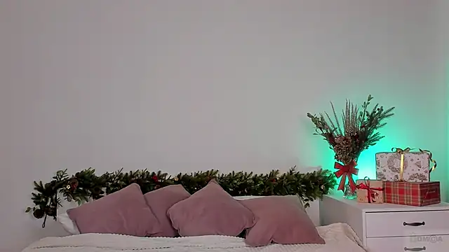 hey tyanka online show from January 19, 2025, 11:43 pm