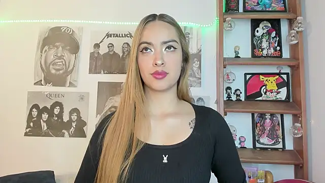 Snapshot of Meowlody chatting on November 10, 2025, 11:10 pm Meowlody online show from November 10, 2025, 11:10 pm