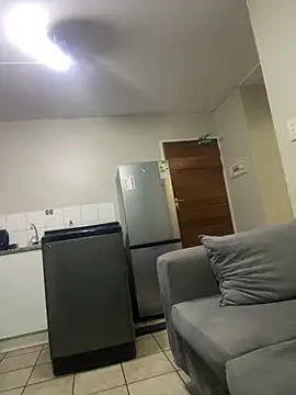 jaytee198610 online show from February 23, 2026, 5:57 pm