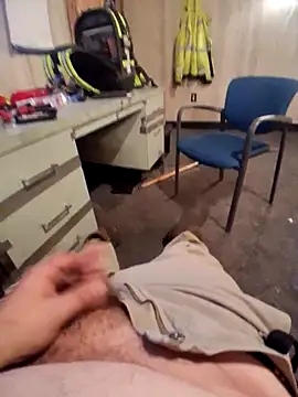 Snapshot of daddysmalldick502 chatting on December 1, 2025, 3:57 pm daddysmalldick502 online show from December 1, 2025, 3:57 pm