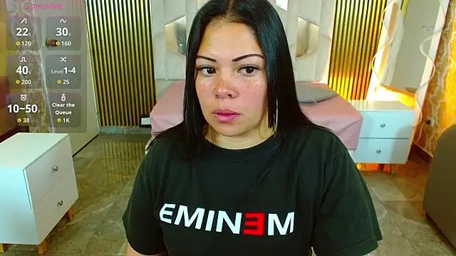 martinna tay online show from December 15, 2025, 3:23 am