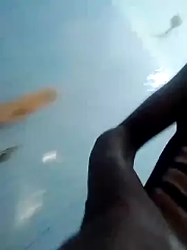 LOVELY-2BERRY online show from February 1, 2026, 12:47 pm