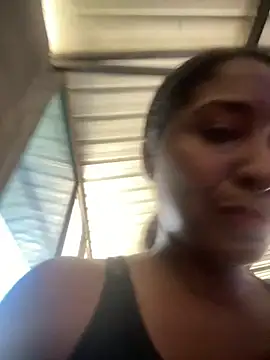 Snapshot of Berry_Bans chatting on September 22, 2025, 8:15 pm Berry Bans online show from September 22, 2025, 8:15 pm