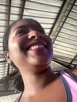 Berry Bans online show from December 4, 2025, 5:23 pm