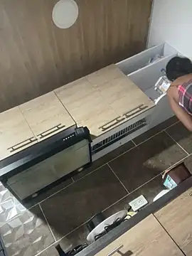 Berry Bans online show from November 30, 2025, 10:10 pm