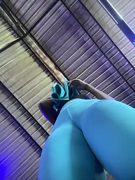 Snapshot of Berry_Bans chatting on September 26, 2025, 5:20 pm Berry Bans online show from September 26, 2025, 5:20 pm