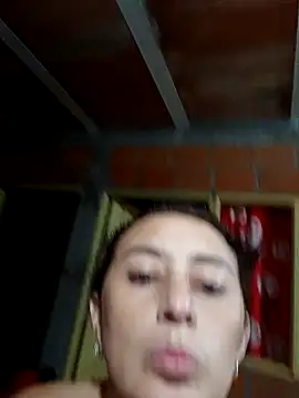 Snapshot of anita15love chatting on January 4, 2025, 11:17 pm anita15love online show from January 4, 2025, 11:17 pm