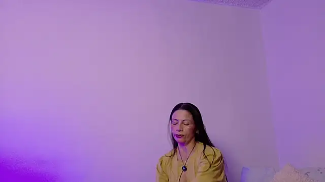 cattaleya1476 online show from October 22, 2025, 1:10 pm