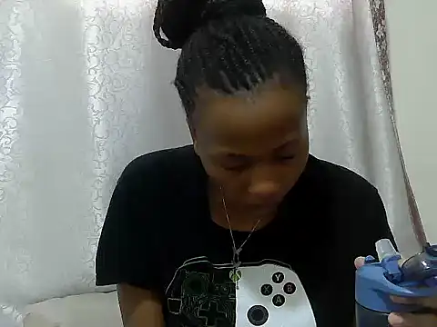 Snapshot of tinabestdoll chatting on October 10, 2025, 11:00 am tinabestdoll online show from October 10, 2025, 11:00 am