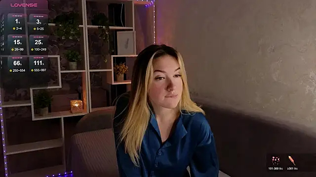 Snapshot of flawless_angell chatting on November 4, 2025, 3:32 am flawless angell online show from November 4, 2025, 3:32 am