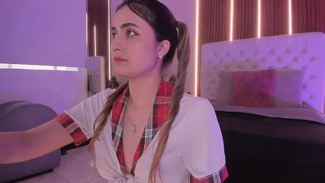 sweetty paulina online show from March 6, 2026, 1:17 pm