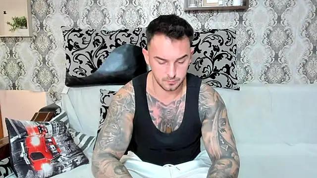 Jonmusclemaster online show from October 26, 2025, 9:04 pm