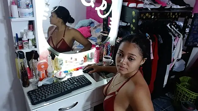 Snapshot of kiara_milf_ chatting on June 15, 2026, 7:46 pm kiara milf online show from June 15, 2026, 7:46 pm