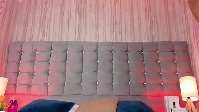 Poacahontasfg online show from October 20, 2025, 4:03 am