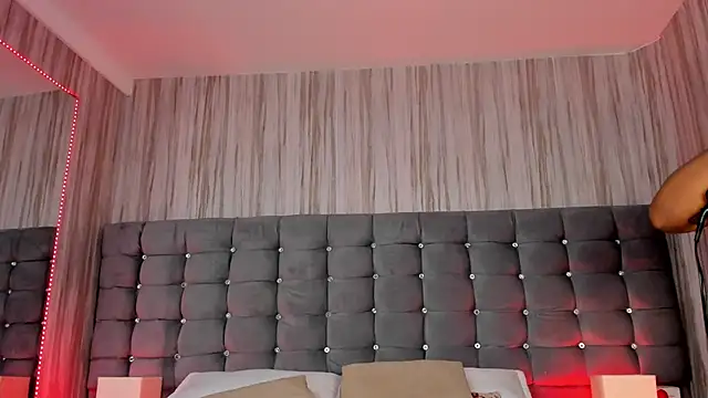 Poacahontasfg online show from April 23, 2026, 4:08 am