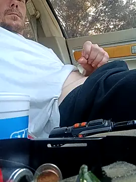 deepinnnnn online show from November 22, 2025, 8:51 pm