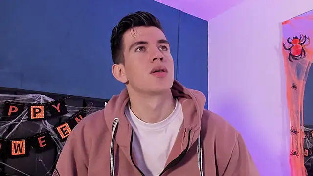 MikaelSlow online show from November 2, 2025, 4:17 am