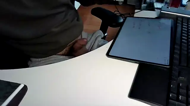 big-pig online show from February 24, 2026, 6:25 am