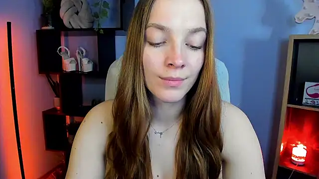 kenzie x online show from March 10, 2025, 11:55 am