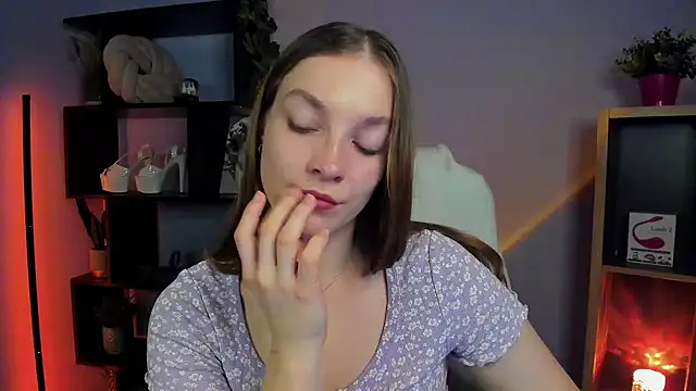 kenzie x online show from February 4, 2025, 8:56 am