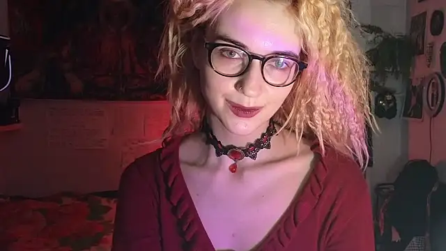 Snapshot of TatianaRomanov chatting on March 15, 2026, 9:22 pm TatianaRomanov online show from March 15, 2026, 9:22 pm