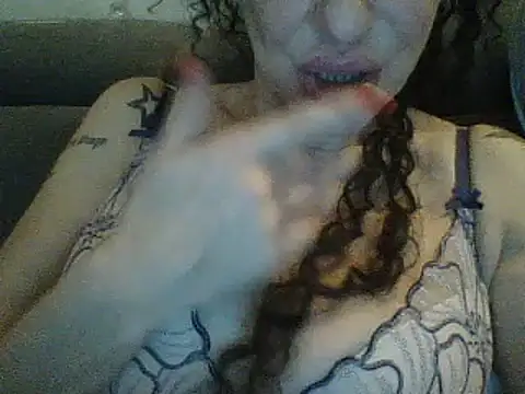 Snapshot of MarikaMilff chatting on March 15, 2025, 11:50 pm MarikaMilff online show from March 15, 2025, 11:50 pm