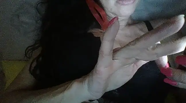 Snapshot of MarikaMilff chatting on February 9, 2025, 9:39 pm MarikaMilff online show from February 9, 2025, 9:39 pm