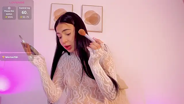 Mia 222 online show from February 15, 2026, 10:58 am