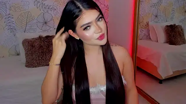Mariana Baez online show from February 18, 2025, 8:36 pm