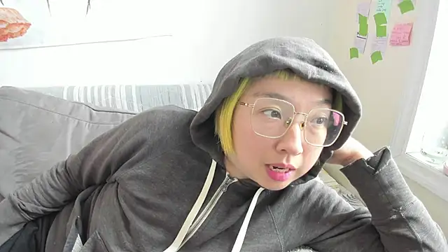 Snapshot of luxgray chatting on March 30, 2026, 8:10 pm luxgray online show from March 30, 2026, 8:10 pm